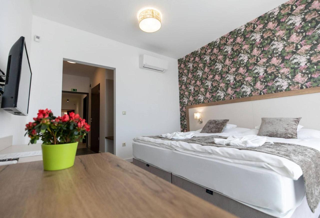 Aszuvilag Rezidencia With Sauna & Jacuzzi Legyesbenye Eksteriør bilde